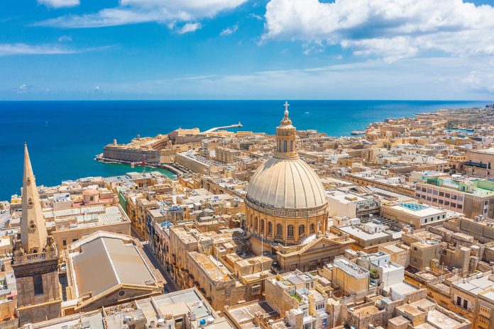 Malta الهجرة إلى مالطا