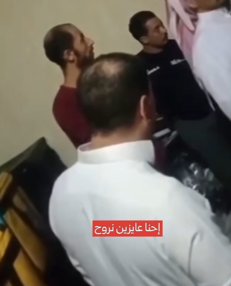 بالفيديو.. أزمة جديدة بين كفيل سعودي وعمال مصريين تثير جدلًا واسعًا